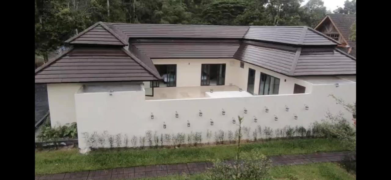 Charis Pool Villa 2 - 3 Bedroom With Private Pool เบนตง ภายนอก รูปภาพ