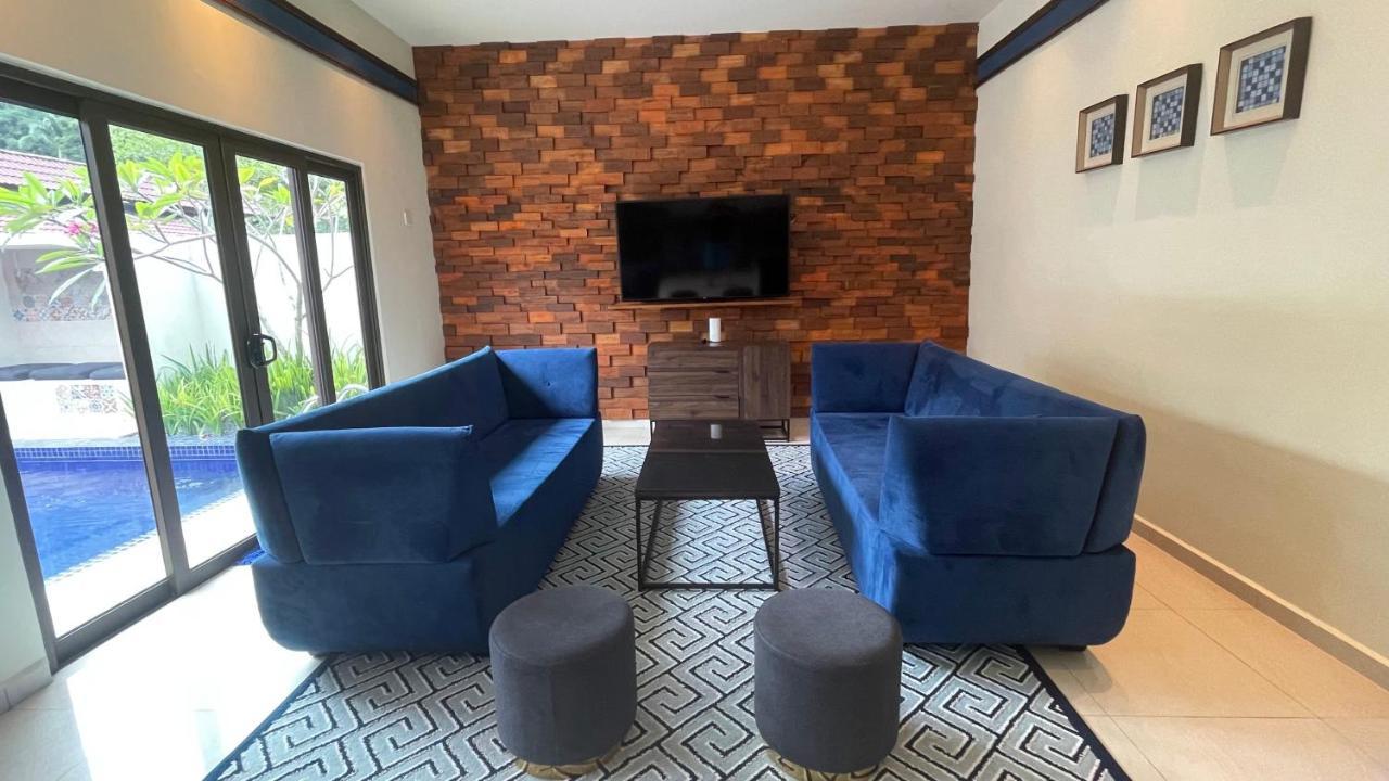 Charis Pool Villa 2 - 3 Bedroom With Private Pool เบนตง ภายนอก รูปภาพ